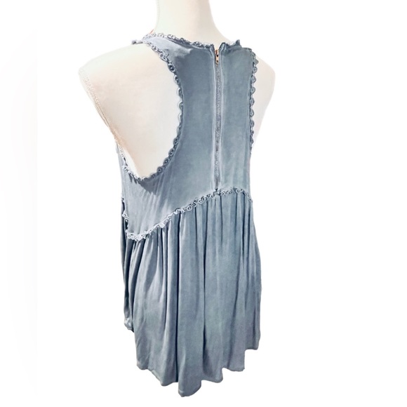 Women's Sleeveless Blue Top - Picture 5 of 11